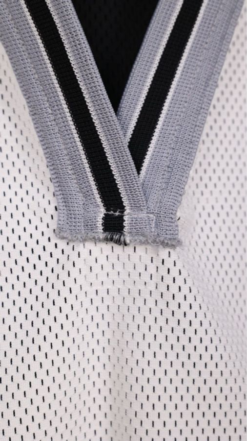 Chanel 04年运动方标系列黑灰白拼色网面连帽短袖上衣-43