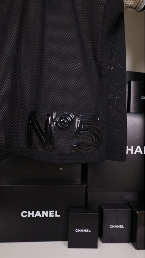 Chanel 04年运动方标系列黑灰白拼色网面连帽短袖上衣-46
