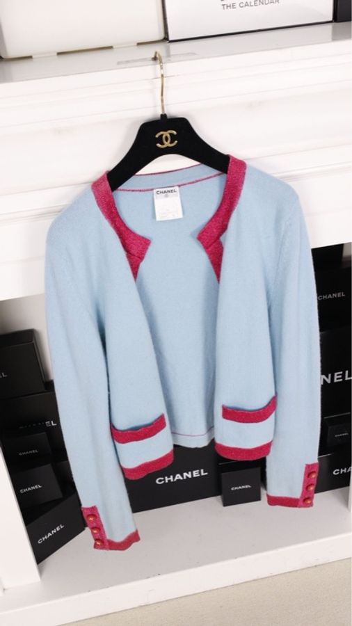 Chanel 96年秀款蓝粉羊绒拼色亮片两口袋针织开衫外套-9