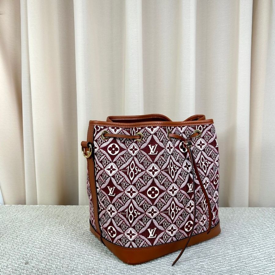 Louis Vuitton 1854限定款紅色水桶包-3