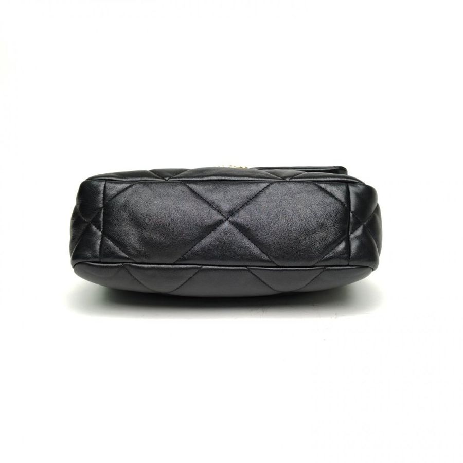 CHANEL 19BAG口蓋包小號黑色羊皮晶片金銀扣肩背包-4