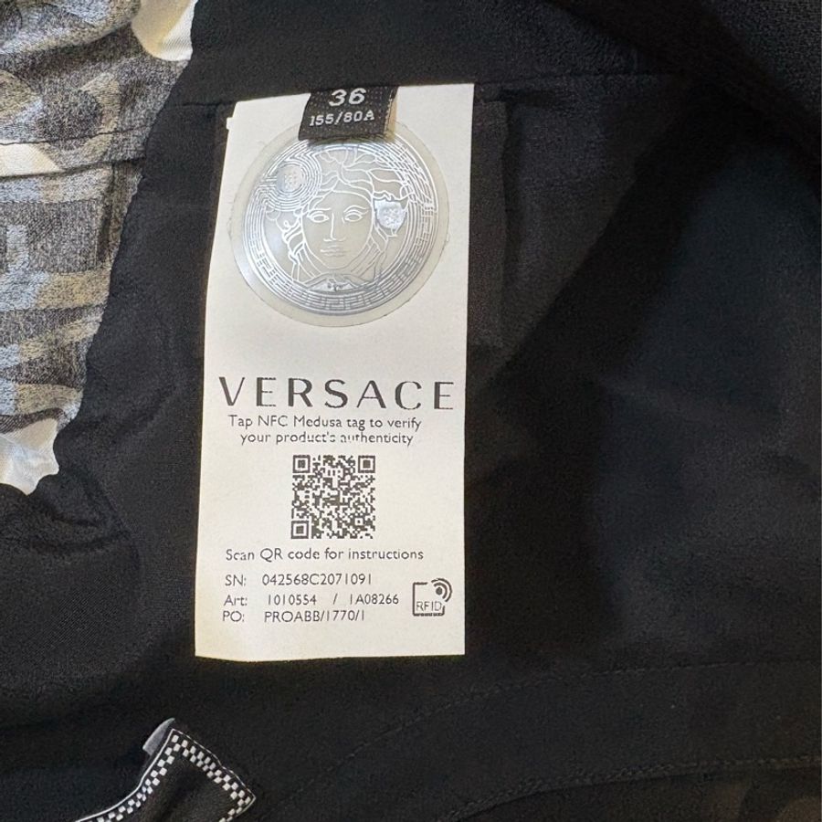 Versace x Dua Lipa 2023 butterfly蝴蝶波點連身裙-4