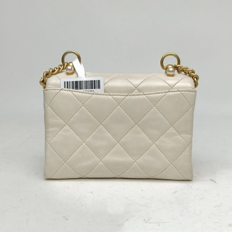 CHANEL 白色牛皮28開金扣珍珠方胖子鏈條包肩背包-2