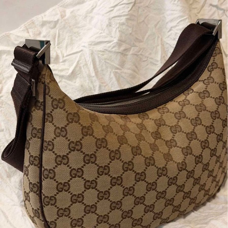 Gucci 經典GG Canvas 滿版老花半月包-7