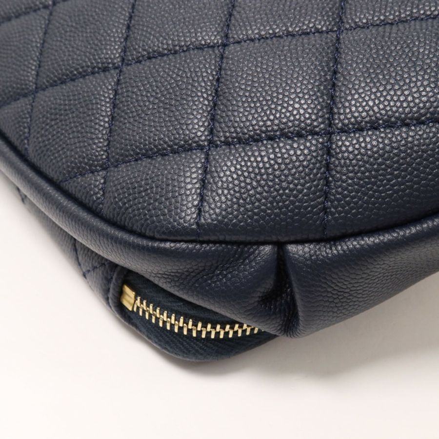CHANEL 牛皮皮革Business Affinity Waist Bag鏈帶腰包-15