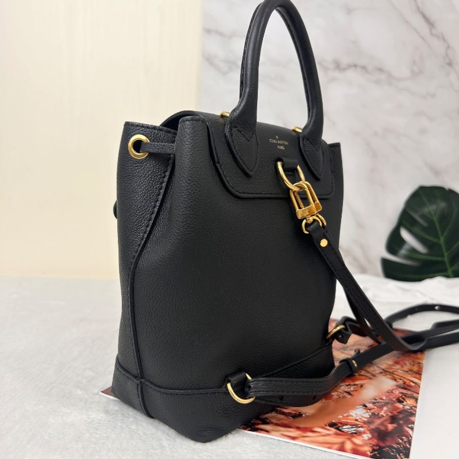 LV Lockmem迷你粒紋皮後背包 M54573-9