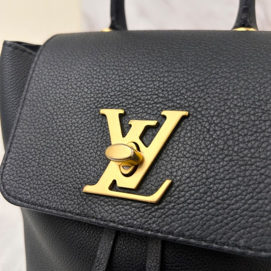 LV Lockmem迷你粒紋皮後背包 M54573-16