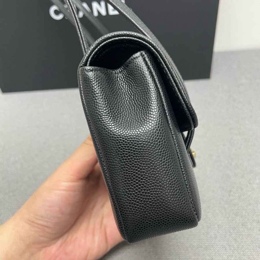 Chanel香奈兒 黑金全皮Preppy Coco迷你腋下包單肩包-4