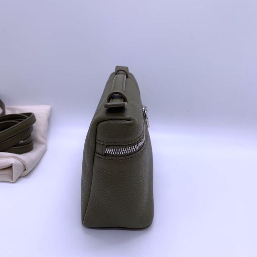 Loro Piana 諾悠翩雅 L19飯盒包,橄欖綠銀扣-2