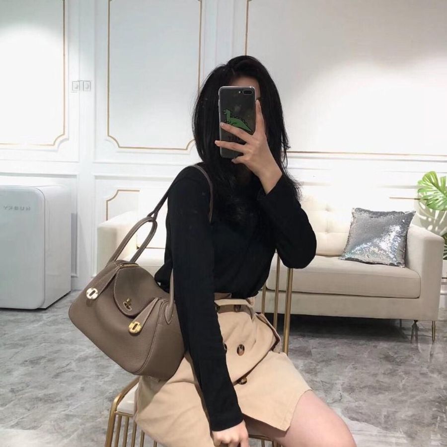 HERMÈS 愛馬仕 Lindy 30 Etoupe 大象灰金釦 Clemence 牛皮|琳迪包 手提包 肩背包|Y刻2020年 經典款 保值款|KÉSH 凱仕精品-1