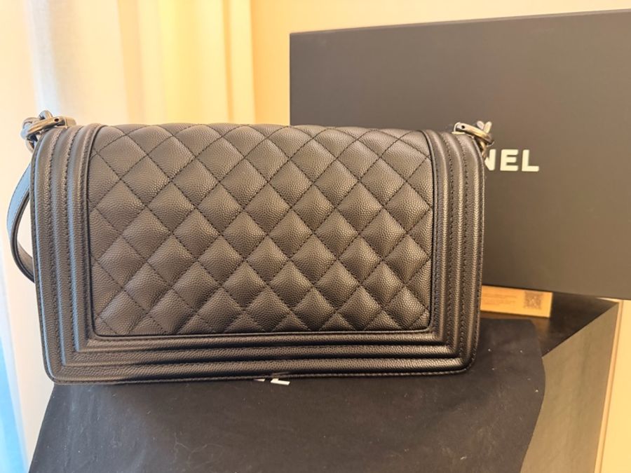 Chanel Boy 25 黑牛銀扣荔枝皮 芯片新款-3