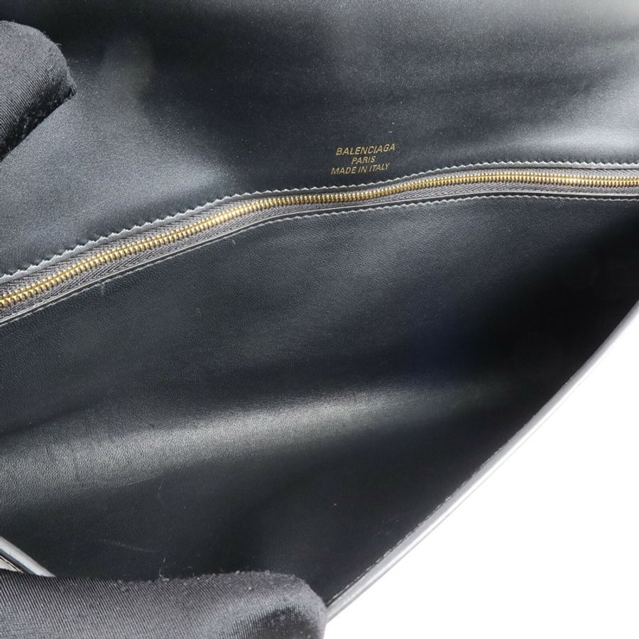 BALENCIAGA 牛皮皮革Bel Air Small Clutch On Strap鏈帶肩背袋-4