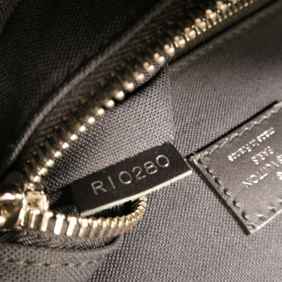 LOUIS VUITTON Monogram Macassar Christopher MM銀扣背包-9