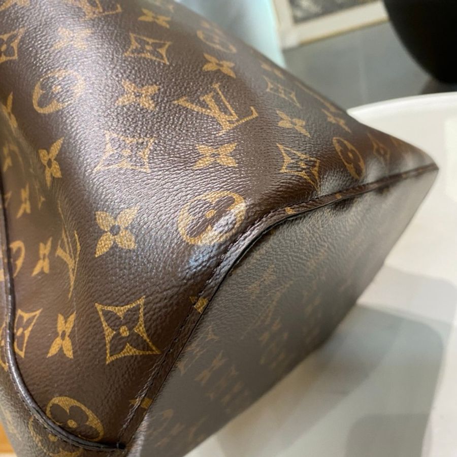 芯片款LV路易威登NÉONOÉ黑棕水桶包黑内里26*26*17-15