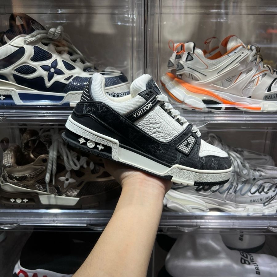 Lv trainer 黑牛仔Eu38-0