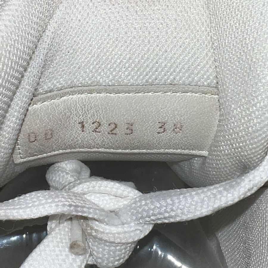 Lv trainer 黑牛仔Eu38-7