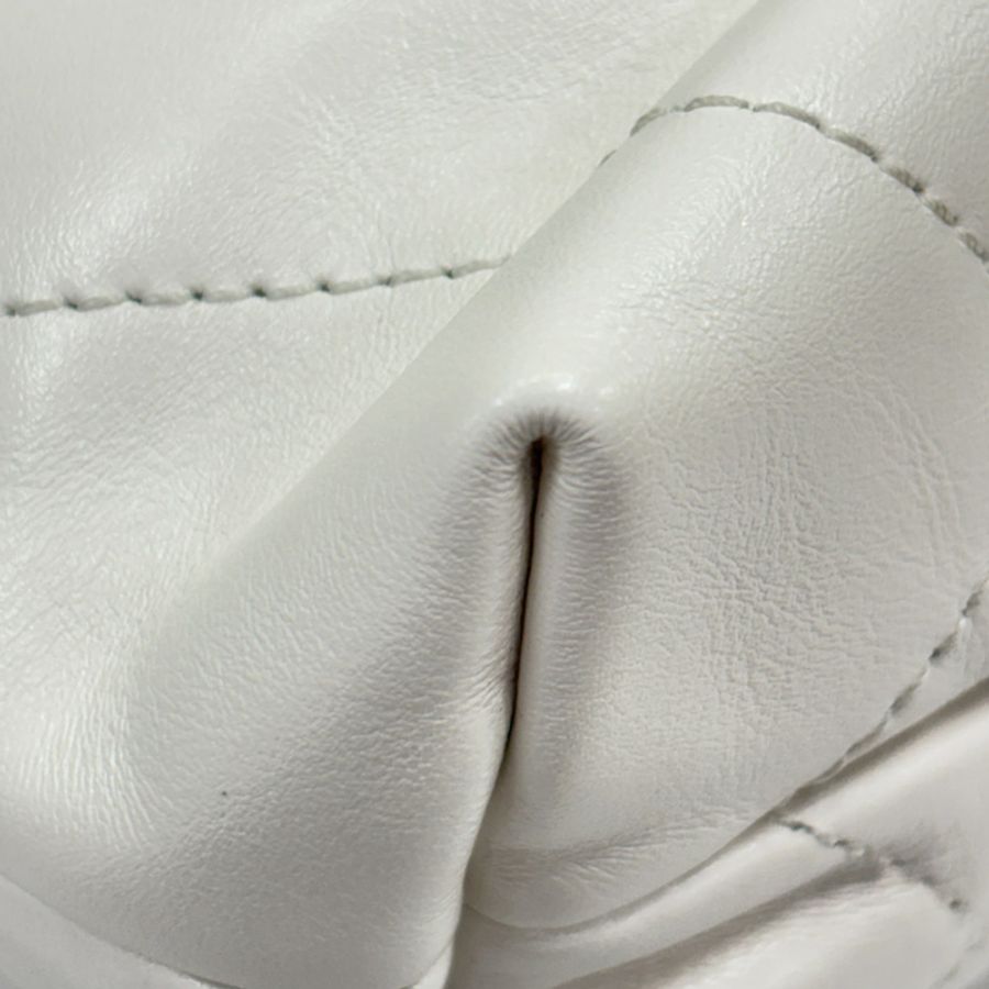 白色 牛皮 22 鍊帶 肩背包【CHANEL 香奈兒】 AS3980-10