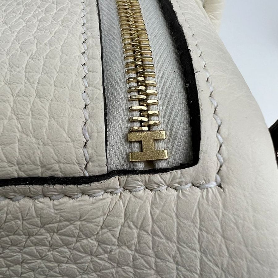 HERMÈS 愛馬仕 Mini Lindy 20 Craie 奶油白金釦 Clemence 牛皮|迷你琳迪包 手提包 肩背包 斜背包|G刻2026年 專櫃購證 黃金配置|KÉSH 凱仕精品-13