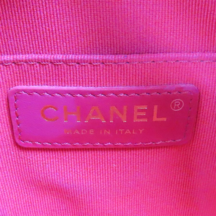 黑色 菱格紋羊皮 Camera Bag 金色鏈帶 肩背包【CHANEL 香奈兒】 AS3104-9