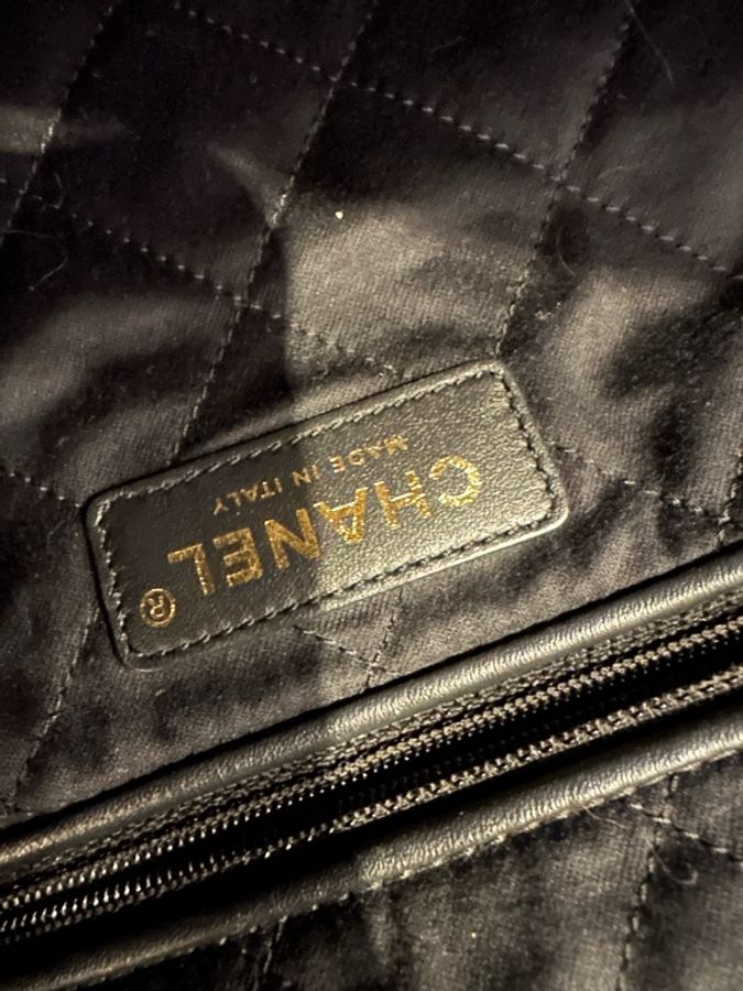 香奈兒 22 Handbag 22 Bag Medium 中號黑色金釦-5