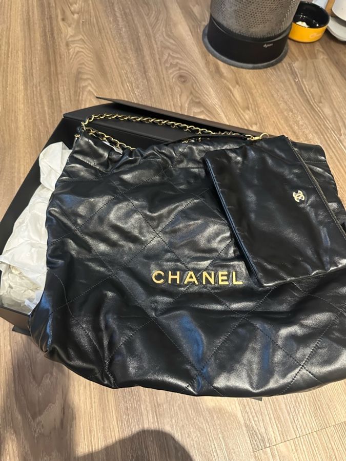 香奈兒 22 Handbag 22 Bag Medium 中號黑色金釦-9