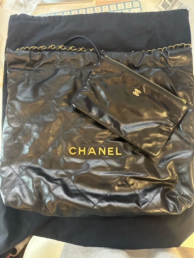 香奈兒 22 Handbag 22 Bag Medium 中號黑色金釦-11