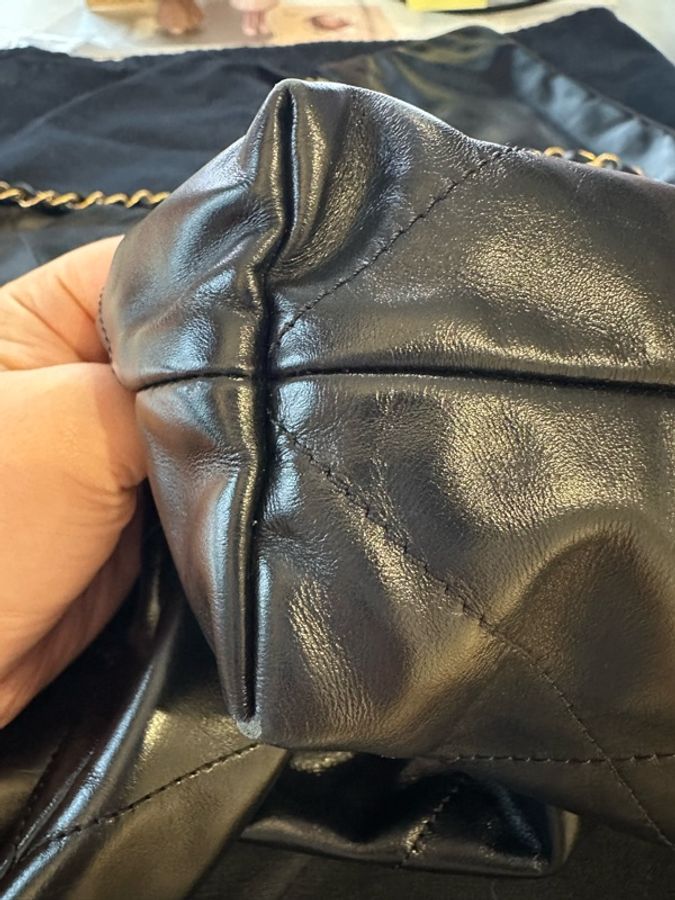 香奈兒 22 Handbag 22 Bag Medium 中號黑色金釦-15