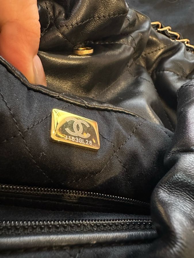 香奈兒 22 Handbag 22 Bag Medium 中號黑色金釦-24