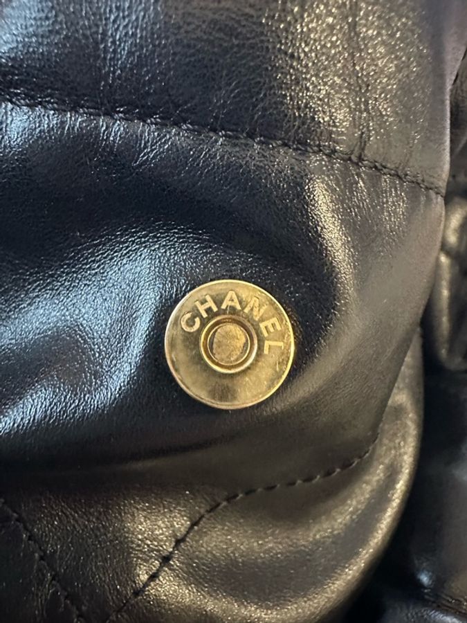 香奈兒 22 Handbag 22 Bag Medium 中號黑色金釦-25
