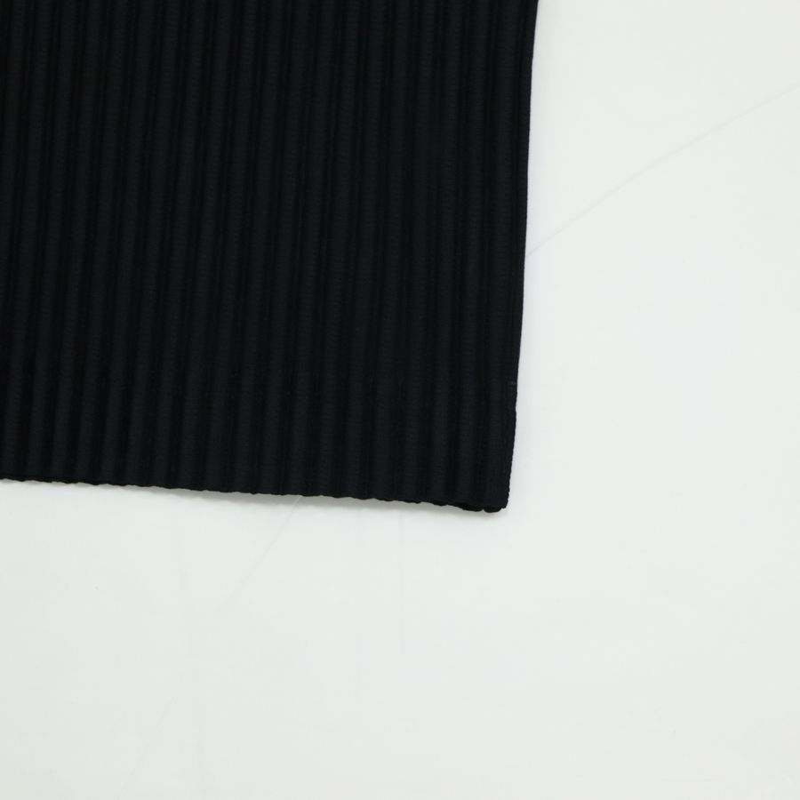 ISSEY MIYAKE三宅一生 HOMME 黑色褶皺 V 領 背心 SIZE2-4