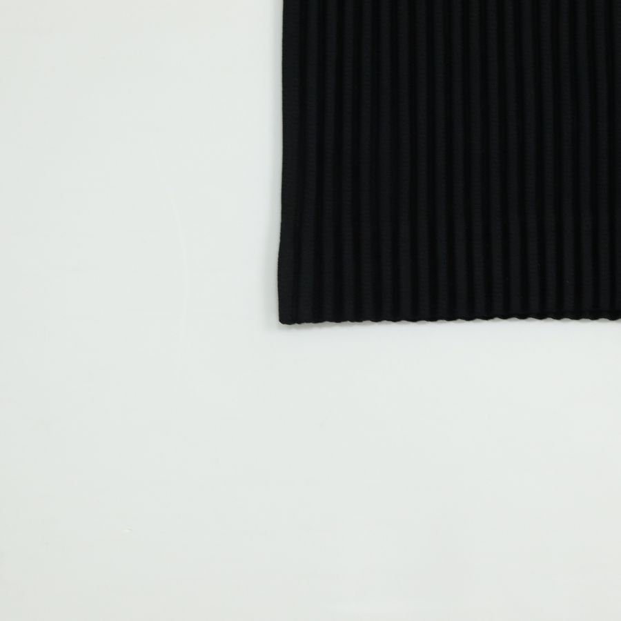 ISSEY MIYAKE三宅一生 HOMME 黑色褶皺 V 領 背心 SIZE2-5