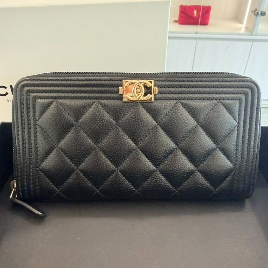 *SHIHNA名牌精品* CHANEL Boy 黑荔枝金釦長夾-1