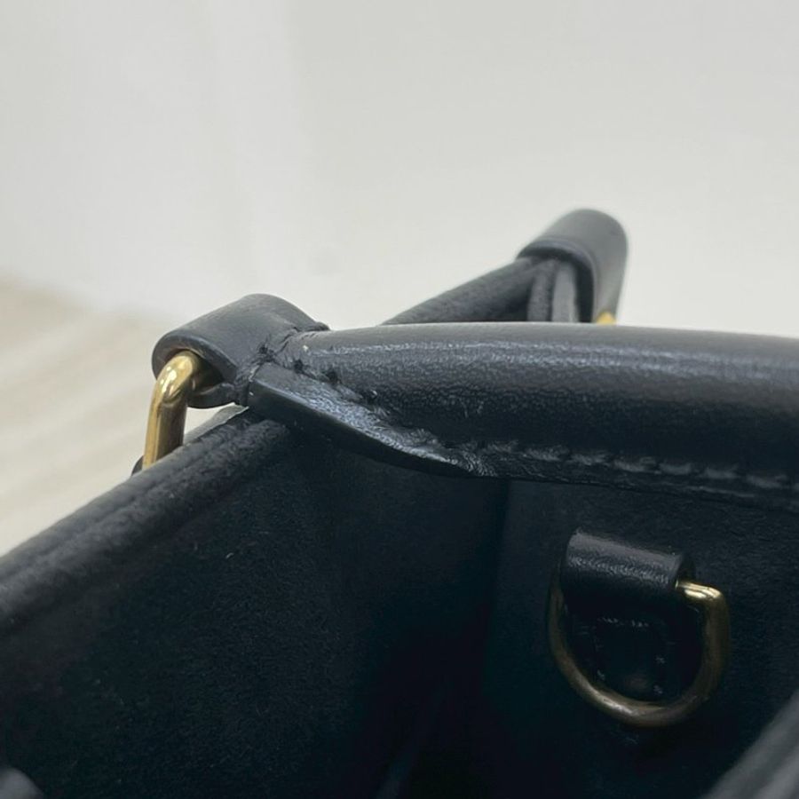 LV ON THE GO PM-13