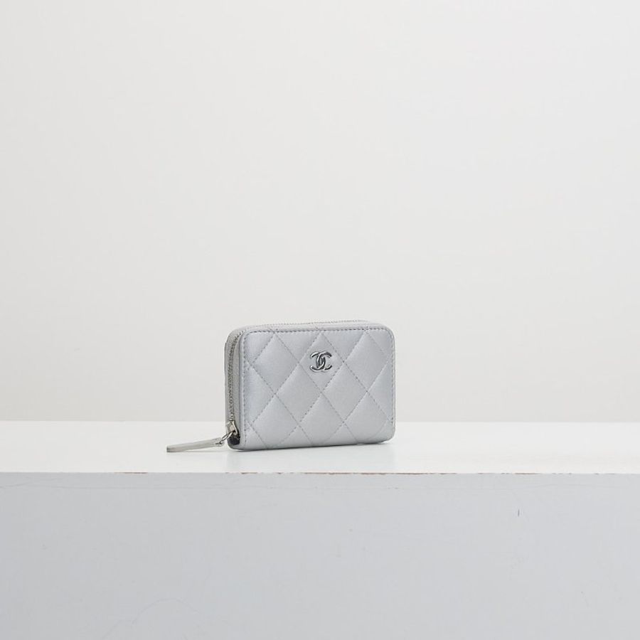 Chanel 新款拉鍊零錢包 灰銀-1