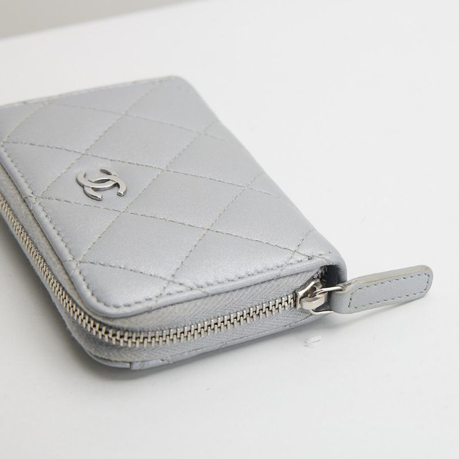 Chanel 新款拉鍊零錢包 灰銀-5