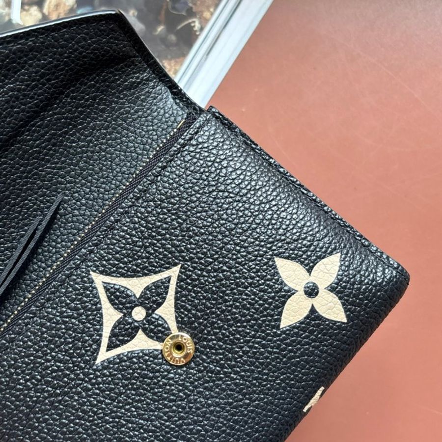 ::LOIUS VUITTON:: LV M80968 Victorine 黑色 / 米白色雙色花紋 三摺短夾錢包-4