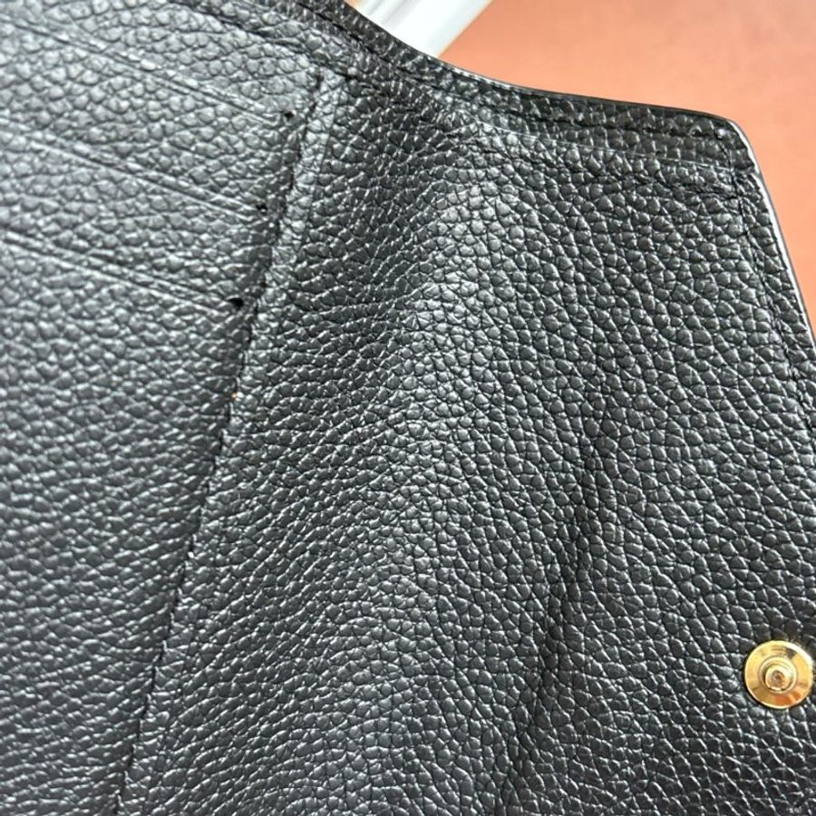 ::LOIUS VUITTON:: LV M80968 Victorine 黑色 / 米白色雙色花紋 三摺短夾錢包-13