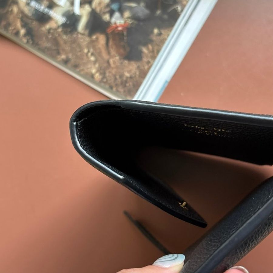 ::LOIUS VUITTON:: LV M80968 Victorine 黑色 / 米白色雙色花紋 三摺短夾錢包-26