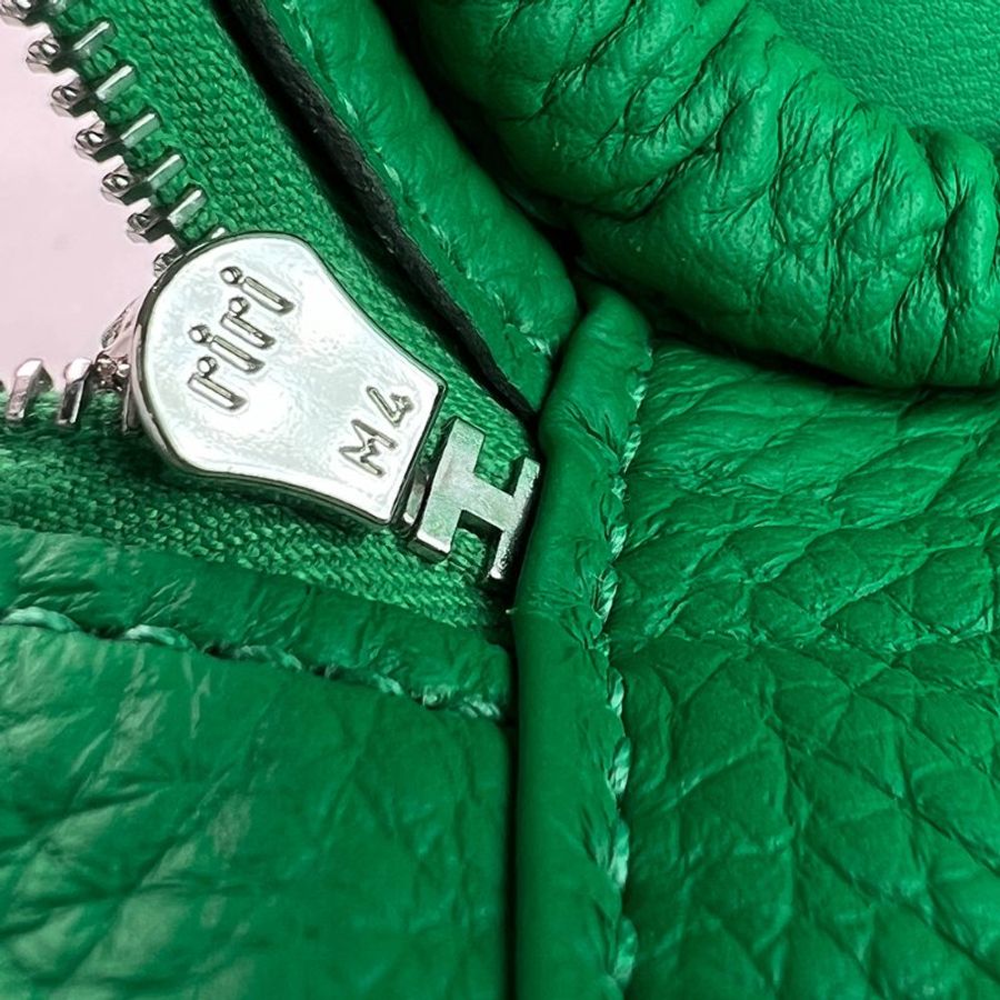 🖤 鑒定師的收藏 🖤 愛馬仕 琳迪 26 竹子綠 銀扣 K刻 手提/肩背兩用包 Hermès Lindy 26 Bambou Green Togo PHW K Stamp-25