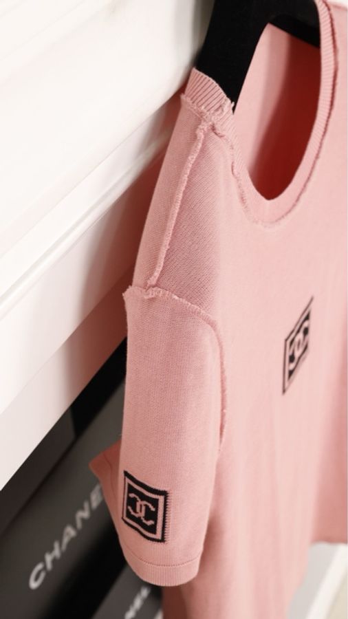 Chanel 方标运动系列橡皮粉短袖上衣-31