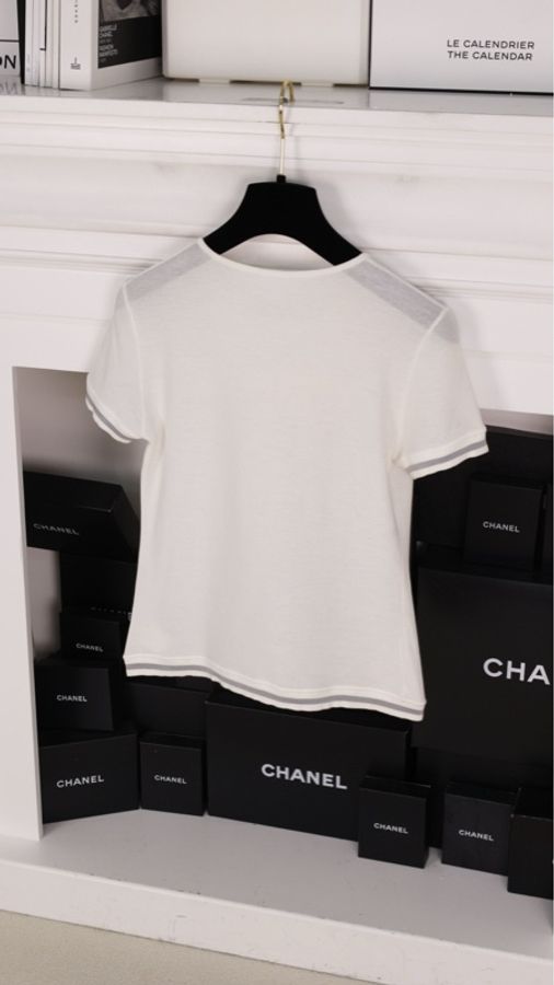 Chanel 06年运动方标系列白色圆领短袖上衣-1