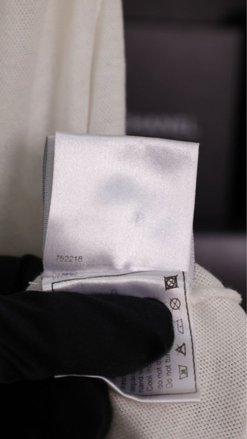 Chanel 06年运动方标系列白色圆领短袖上衣-18