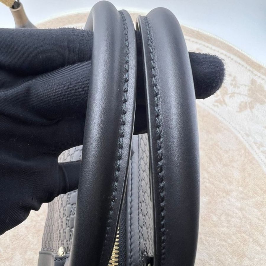 GUCCI Microguccissima 貝殼包-19