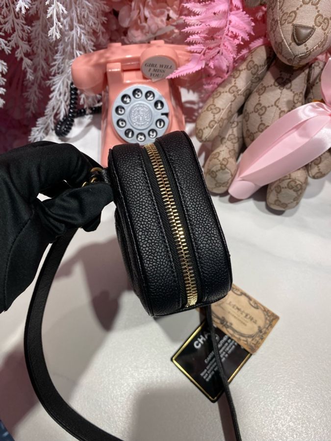 Chanel 黑金荔枝皮腰包-4