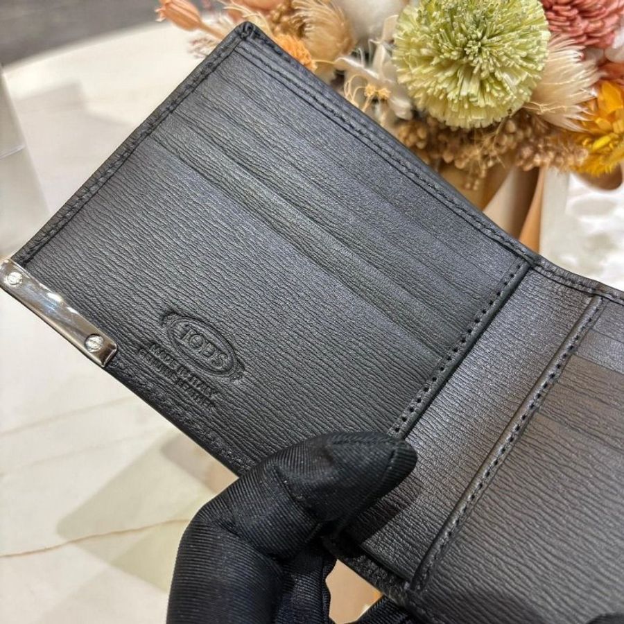 TOD'S金屬LOGO波紋小牛皮對開短夾-7