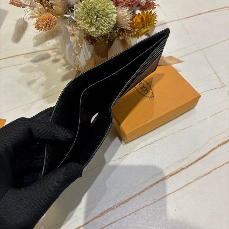 TOD'S金屬LOGO波紋小牛皮對開短夾-9