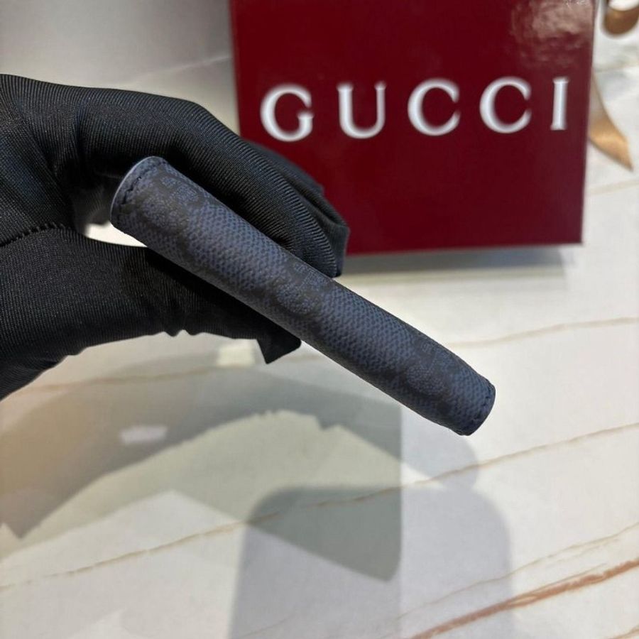Gucci GG 灰藍色內襯對折短夾-3