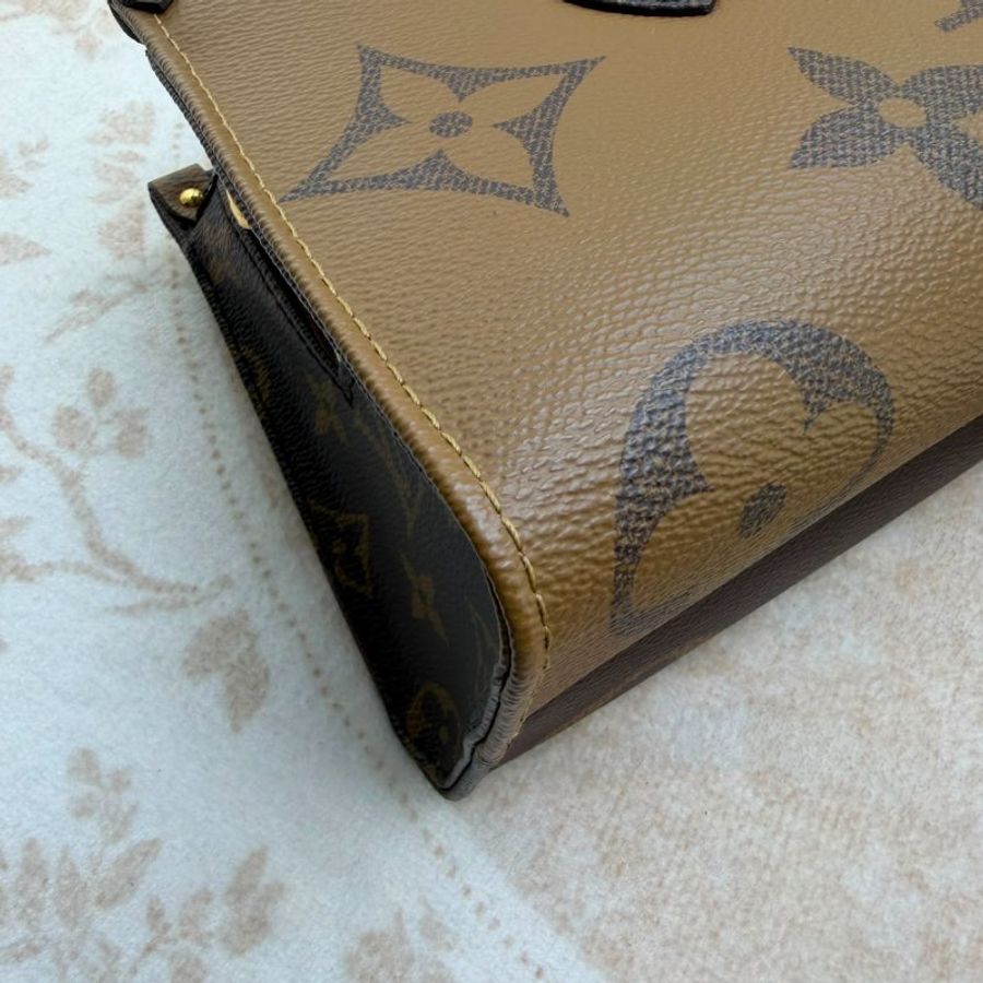 LV OnTheGo East West 橫版迷你托特包-8