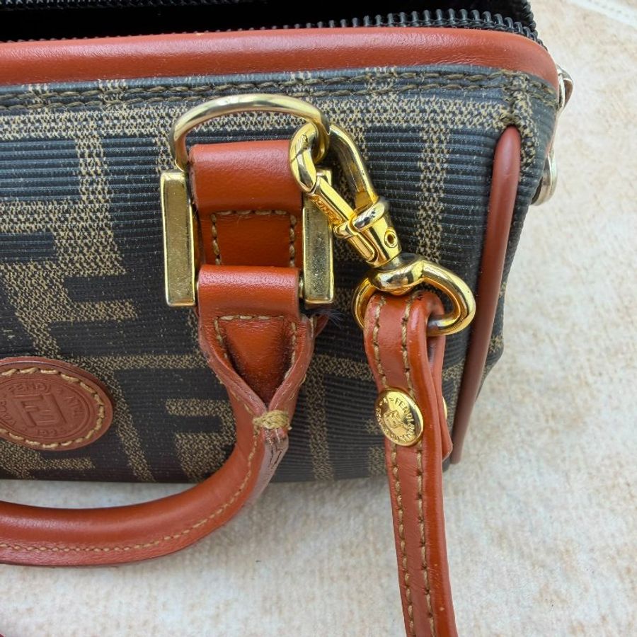 FENDI Mini Boston 迷你老花波士頓手提包-11