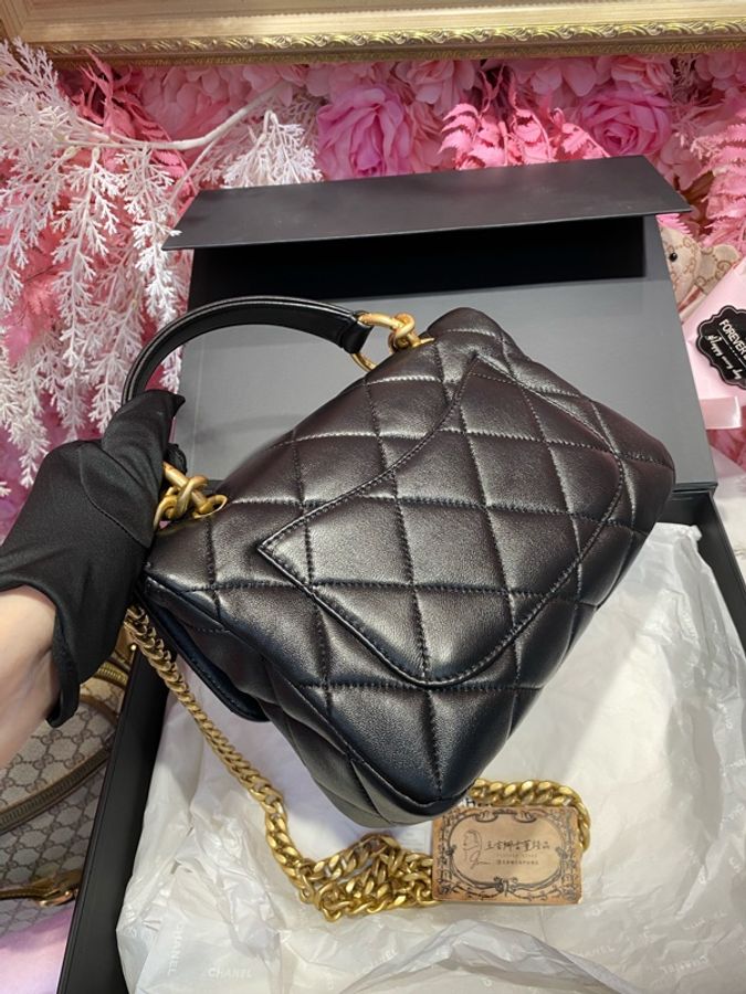 Chanel 黑金羊手提斜背包-3